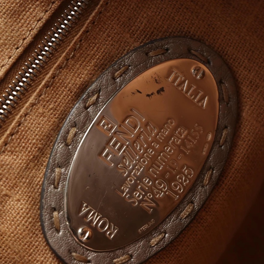 Fendi Metallic Silver Leather Hobo - Picture 5 of 16